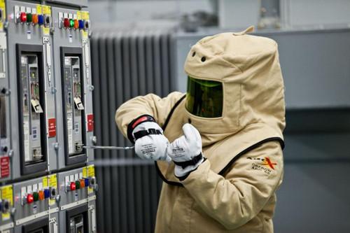 Tips Keselamatan Kerja untuk Menghindari Arc Flash