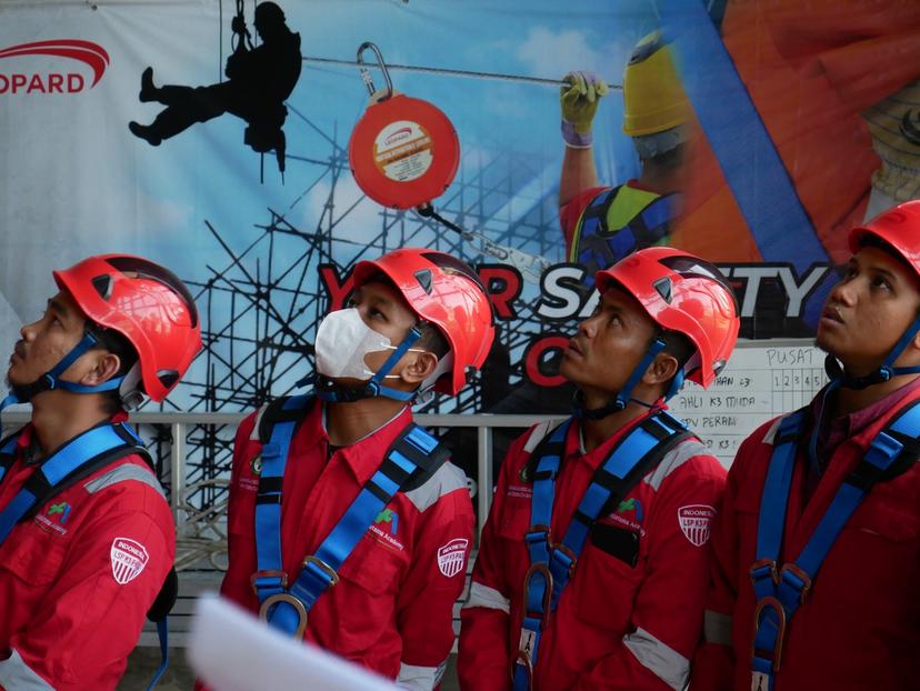 Tenaga Kerja Bangunan Tinggi Tingkat 2 (TKBT) Batch 18