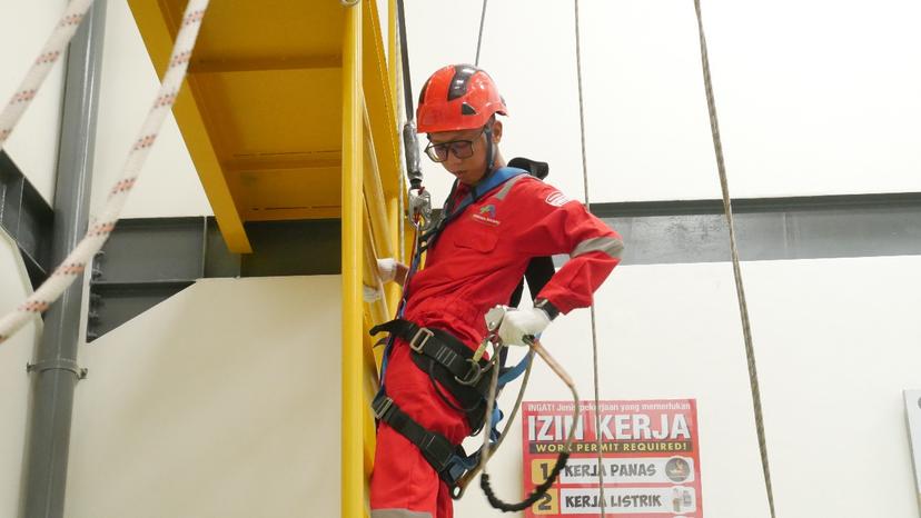 Tenaga Kerja Bangunan Tinggi Tingkat 2 (TKBT) Batch 127